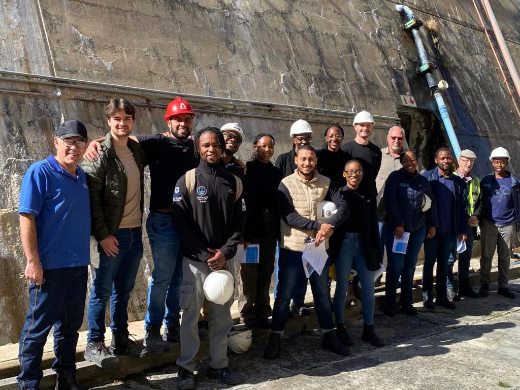 CoMSIRU researchers at the Steenbras Hydro pumup station